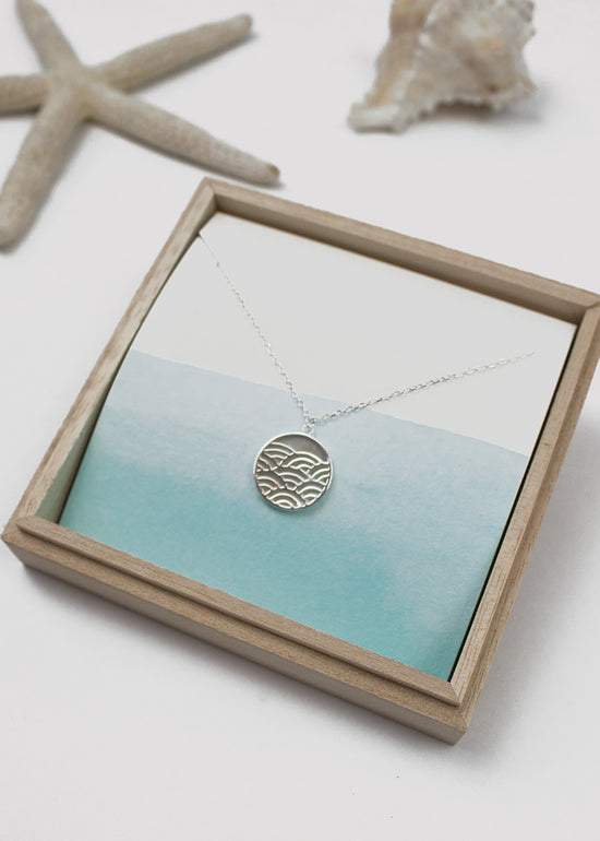 Pearly Shores Necklace