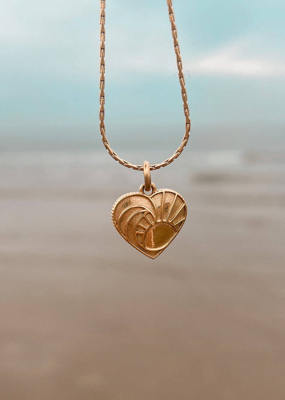 Ocean Lover Necklace Gold