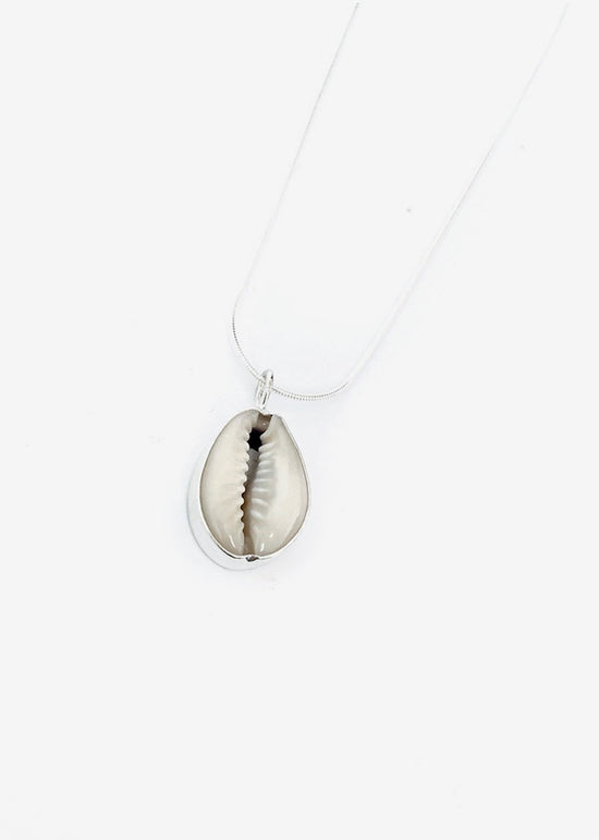 Cowrie Shell Pendant Necklace